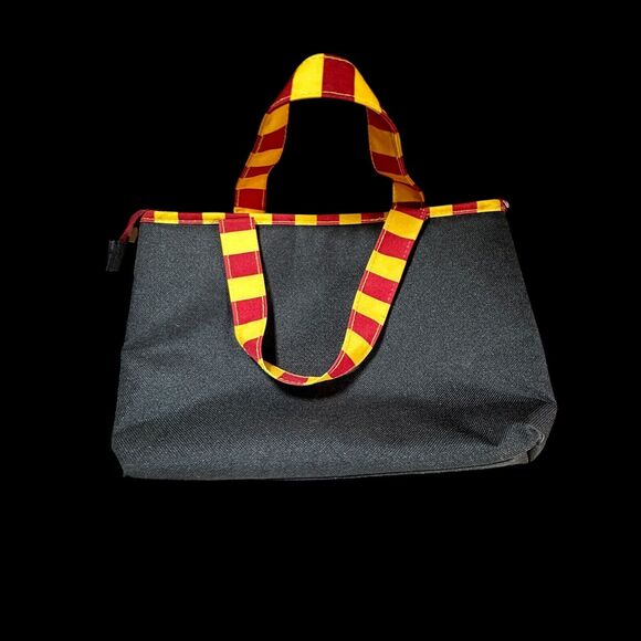 Harry Potter Hog Warts Lunch Box Cooler Insulated Bag - Picture 2 of 6